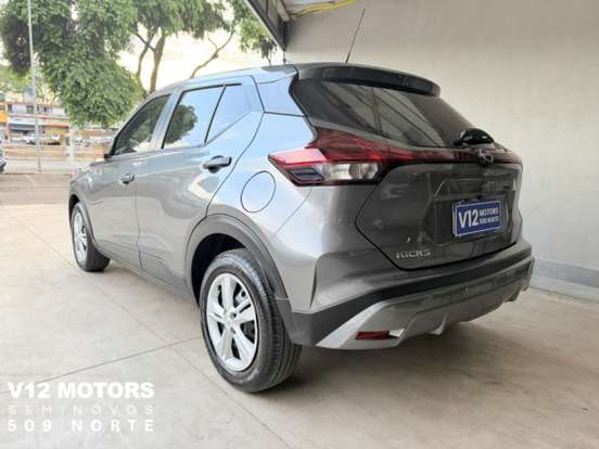 NISSAN-KICKS-2023