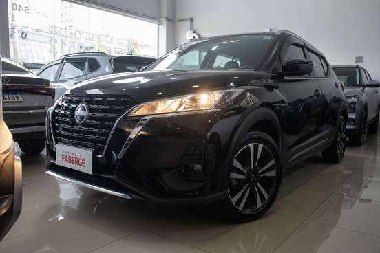 NISSAN-KICKS-2023