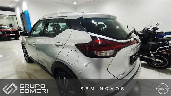 NISSAN-KICKS-2023