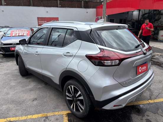 NISSAN-KICKS-2024