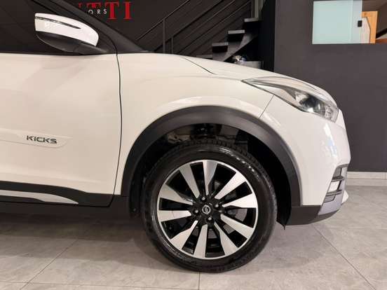 NISSAN-KICKS-1.6 16V FLEXSTART SV 4P XTRONIC NISSAN-KICKS-2018
