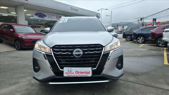 NISSAN-KICKS PLAY-2025