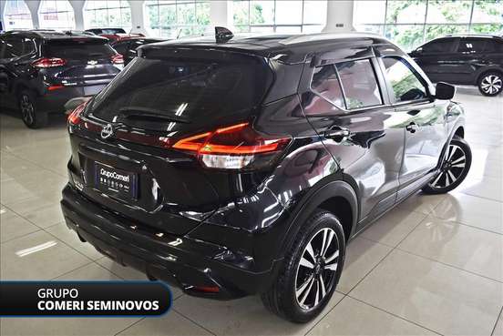 NISSAN-KICKS PLAY-2025