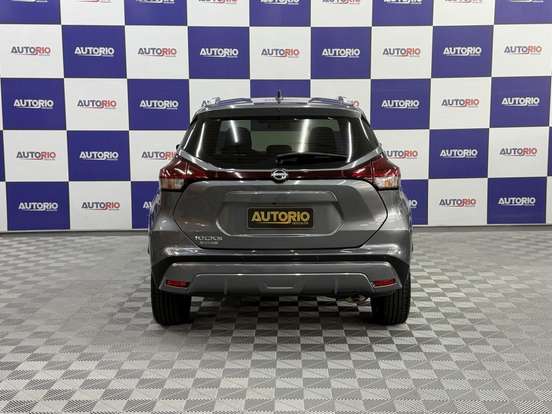 NISSAN-KICKS PLAY-2025