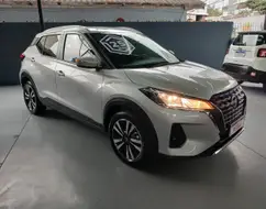 NISSAN KICKS PLAY 1.6 16V FLEXSTART SENSE XTRONIC NISSAN KICKS PLAY 1.6 16V FLEXSTART SENSE XTRONIC