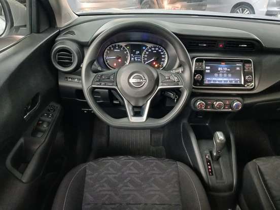 NISSAN-KICKS PLAY-2025