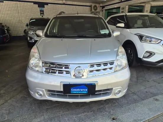 NISSAN-LIVINA-2011