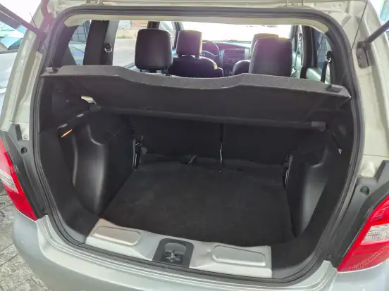 NISSAN-LIVINA-2011