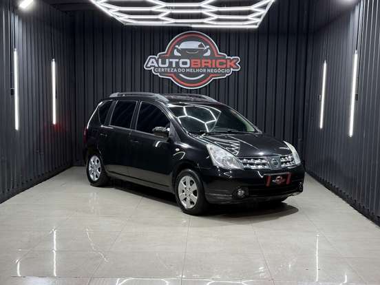 NISSAN-LIVINA-2011