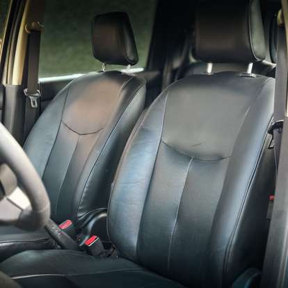 NISSAN-LIVINA-2012