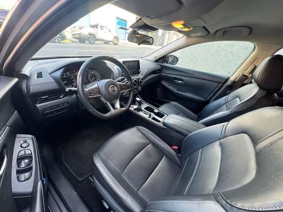 NISSAN-SENTRA-2023