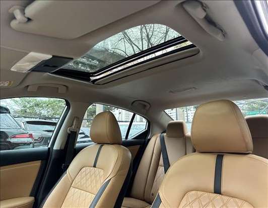 NISSAN-SENTRA-2023