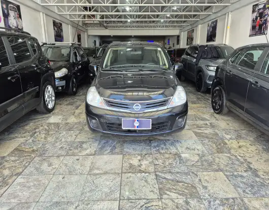 NISSAN-TIIDA-2012