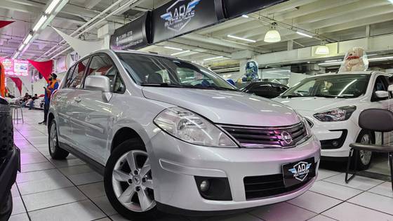 NISSAN TIIDA 1.8 SL 16V FLEX 4P MANUAL