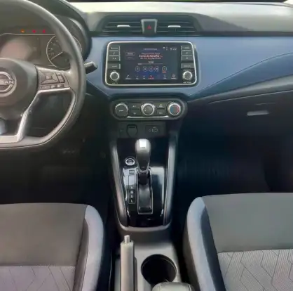 NISSAN-VERSA-2023