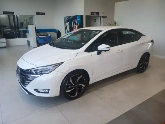 NISSAN-VERSA-2024