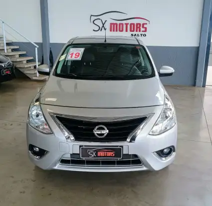 NISSAN-VERSA-2019