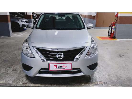 NISSAN-VERSA-2015