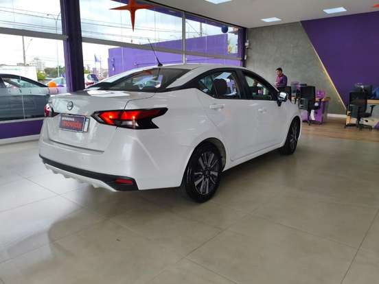 NISSAN-VERSA-2025