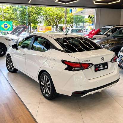 NISSAN-VERSA-2025