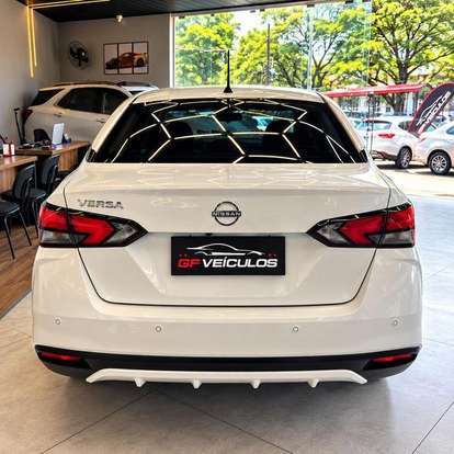 NISSAN-VERSA-2025