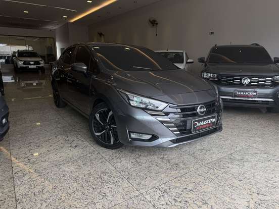 NISSAN-VERSA-2023