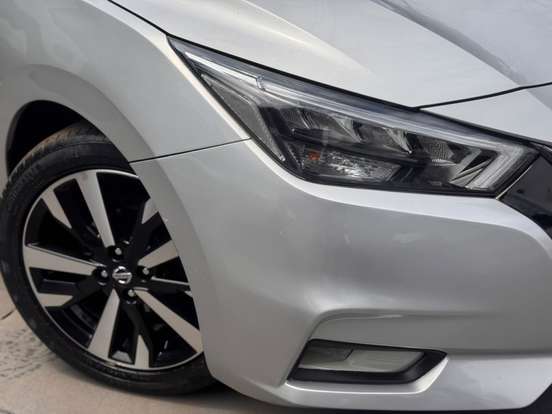 NISSAN-VERSA-2022
