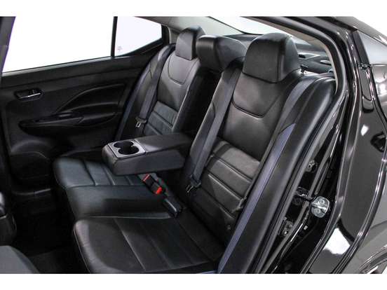 NISSAN-VERSA-2023