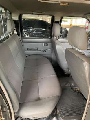 NISSAN-D 21-1993