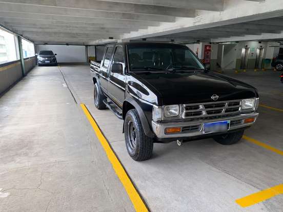 NISSAN-D 21-1993