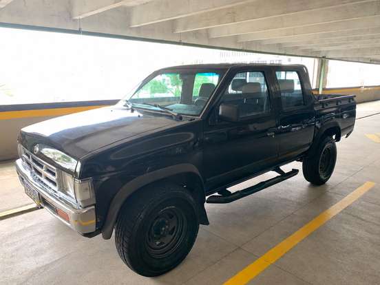 NISSAN-D 21-1993