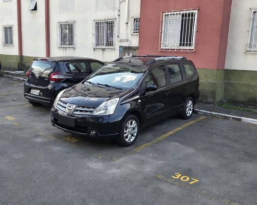 NISSAN GRAND LIVINA 1.8 SL 16V FLEX 4P AUTOMÁTICO