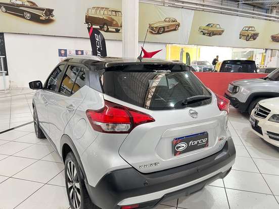 NISSAN-KICKS-2020