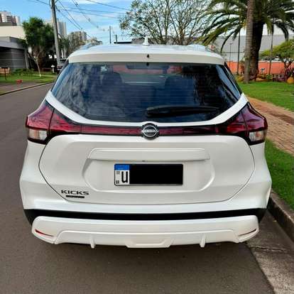 NISSAN-KICKS PLAY-2025