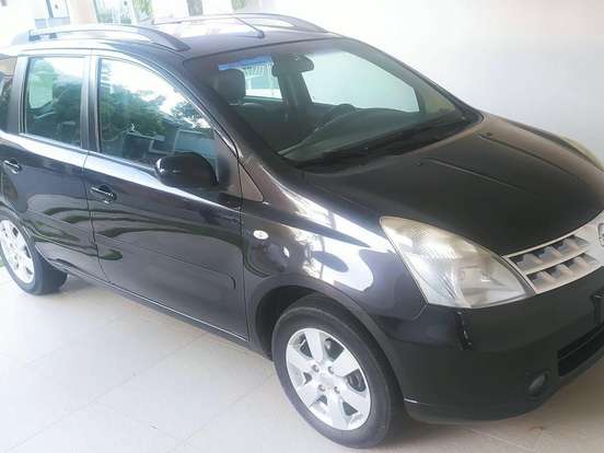 NISSAN-LIVINA-1.8 SL 16V FLEX 4P AUTOMÁTICO NISSAN-LIVINA-2011