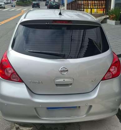 NISSAN-TIIDA-2012