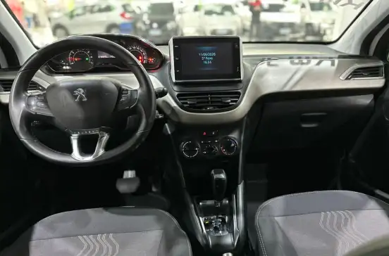 PEUGEOT-2008-2018