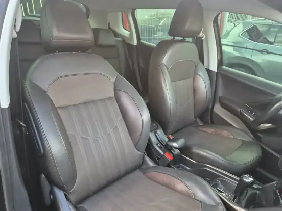 PEUGEOT-2008-1.6 16V FLEX GRIFFE 4P AUTOMÁTICO PEUGEOT-2008-2015