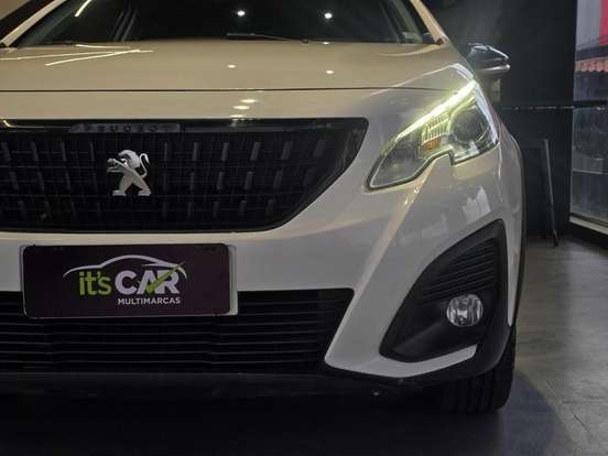 PEUGEOT-2008-2021
