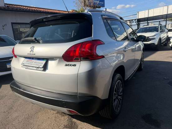 PEUGEOT-2008-2018