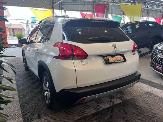 PEUGEOT-2008-2017