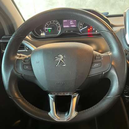 PEUGEOT-2008-2019
