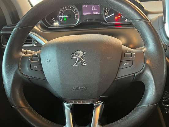 PEUGEOT-2008-1.6 16V FLEX GRIFFE 4P AUTOMÁTICO PEUGEOT-2008-2019
