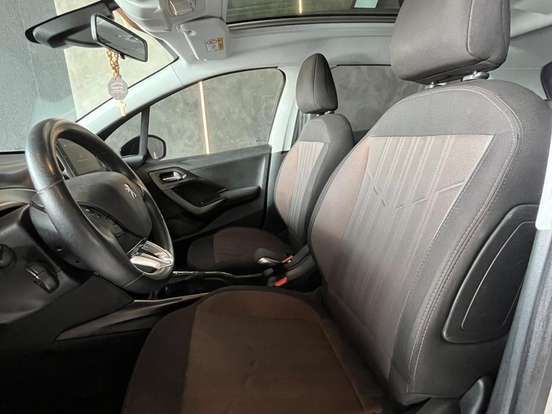 PEUGEOT-2008-1.6 16V FLEX GRIFFE 4P AUTOMÁTICO PEUGEOT-2008-2019