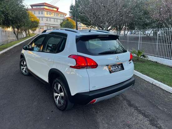 PEUGEOT-2008-2018