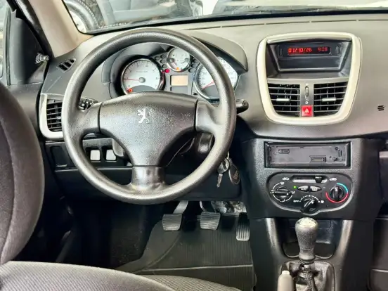 PEUGEOT-207-2012
