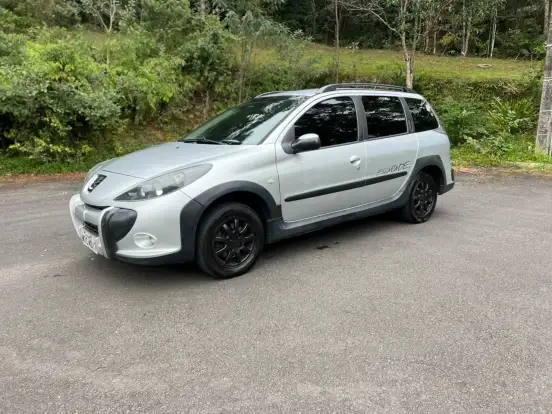 PEUGEOT-207-2010