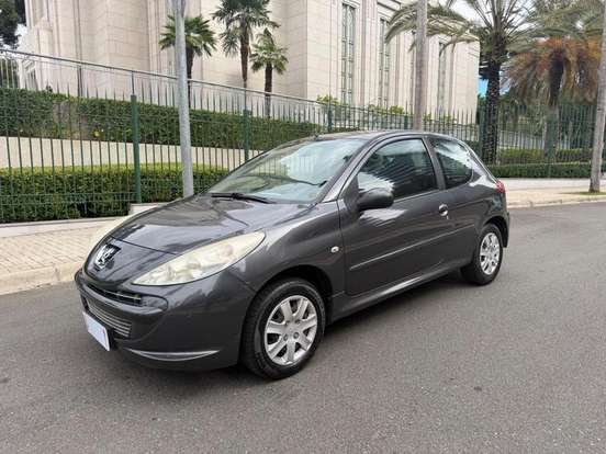 PEUGEOT-207-2012