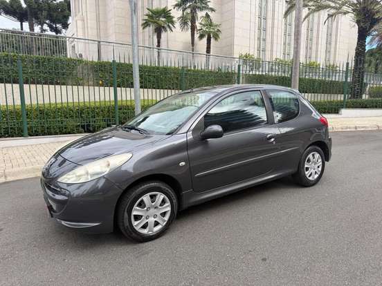 PEUGEOT-207-2012