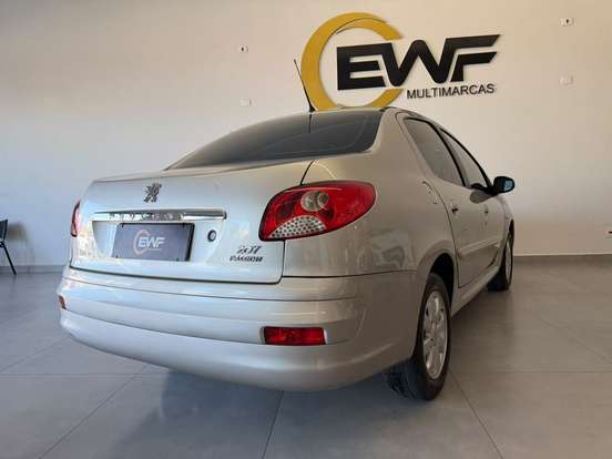 PEUGEOT-207-1.4 XR SPORT SW 8V FLEX 4P MANUAL PEUGEOT-207-2013